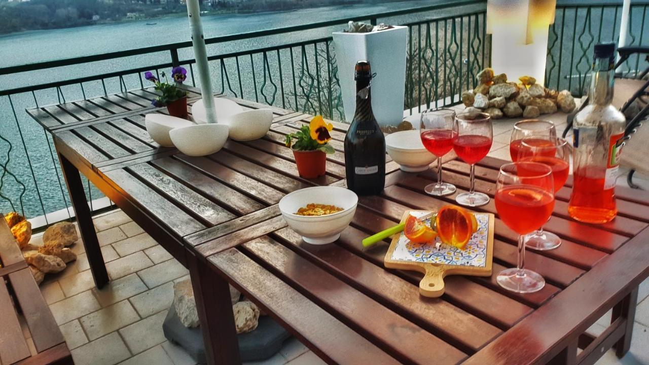 La Terrazza Sul Lago Turano กาสเตล ดิ ตอรา ภายนอก รูปภาพ