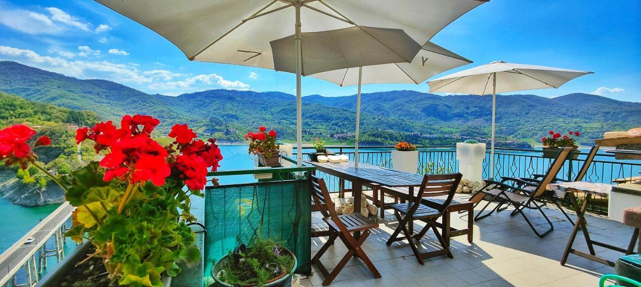 La Terrazza Sul Lago Turano กาสเตล ดิ ตอรา ภายนอก รูปภาพ